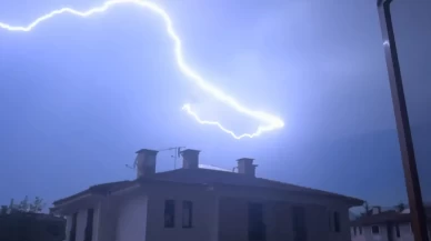 Bolu'da yıldırım düşme anları korku filmlerini aratmadı