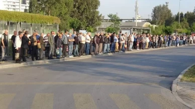 Duraklar tıklım tıklım...