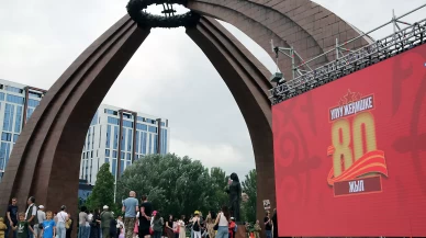 Kırgızistan'da Ölümsüz Alay yürüyüşü