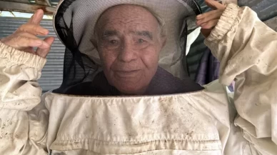 Kazım Arıcı, 101 yaşında arıcılık yaparak hayatını sürdürüyor