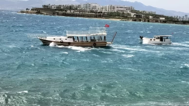 Bodrum’da fırtına yaşamı felç etti, feribot seferleri durduruldu