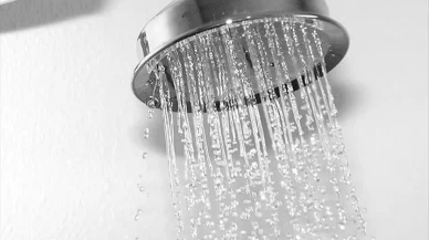 Kas ağrısından strese kadar! Soğuk duşun 6 şaşırtıcı etkisi