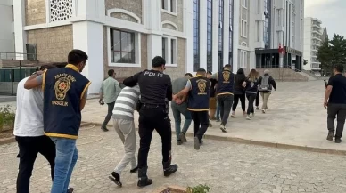 Adıyaman'da masaj salonuna fuhuş operasyonu: 14 kişi gözaltına alındı