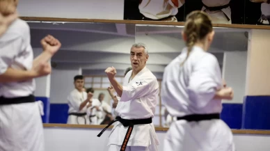 Zayıflamak için başlamıştı, 36 yıldır karate şampiyonları eğitiyor