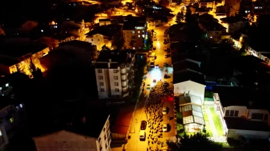 Tokat'ta gece başlayan yayla göçü dronla görüntülendi