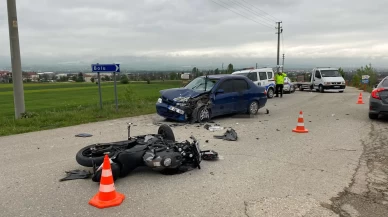Otomobil ve motosiklet çarpıştı: 6 yaralı, 2'si ağır!