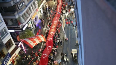 Samsun'da Bayrak Yürüyüşü ve Fener Alayı düzenlendi