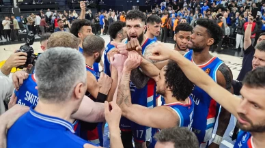 Anadolu Efes, dörtlü final bileti arıyor