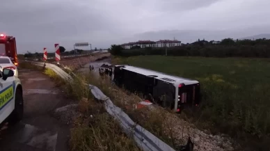 Yolcu otobüsü şarampole yuvarlandı: 10 yaralı