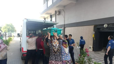 Emekli doktor evinde ölü bulundu