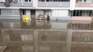Amasya'da sağanak su baskınlarına yol açtı