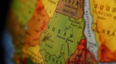 Sudan'ın yeni başbakanı görevine başladı