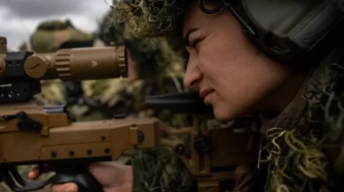 Jandarmanın keskin nişancıları hedefi 12'den vuruyor