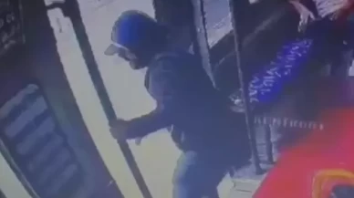 Silahlı saldırgan dolmuştan husumetlisine ateş etti