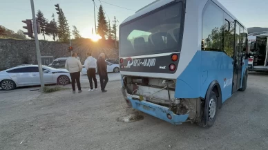 Otomobil ışıklarda duran halk otobüsüne çarptı: 6 yaralı