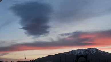 Süphan Dağı’nda göz kamaştıran gün batımı