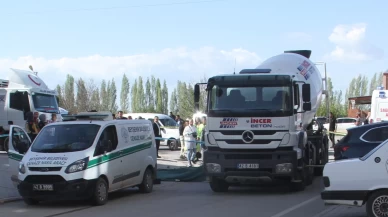 Beton mikserinin altında kalan yaya hayatını kaybetti