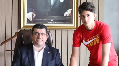 Kayserispor'da genç Kayra A takıma yükseldi