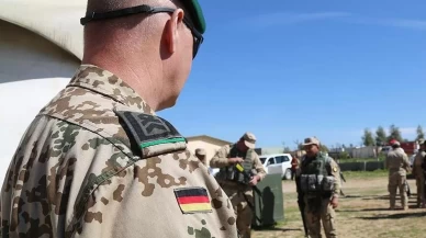 Almanya'dan NATO'nun doğu kanadı askeri destek