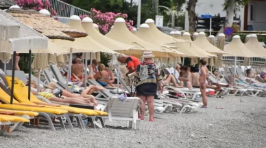 Muğla'da vatandaşlar sahilleri doldurdu