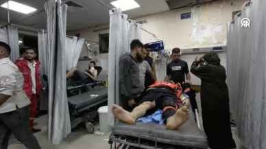 İsrail Gazze'de hastane bombaladı