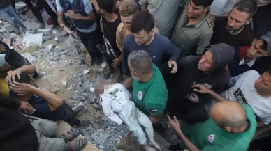 İsrail Gazze'de bebekleri katlediyor