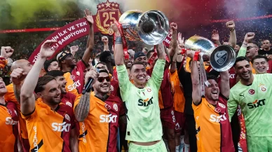 Galatasaray, çifte kupayı taraftarı önünde kutladı