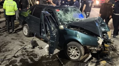 Zonguldak'ta kontrolden çıkan otomobil refüje çarptı