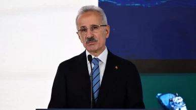 Bakan Uraloğlu: Hedefimiz denizcilik sektörümüzü dünya liderleri arasına sokmak