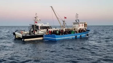 Edirne açıklarında balıkçı teknesinde 92 düzensiz göçmen yakalandı