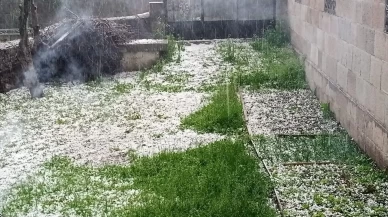 Ardahan'da dolu ve sağanak etkili oldu