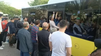 İstanbul'da halk otobüsleri kontak kapattı: Duraklarda yoğunluk oluştu