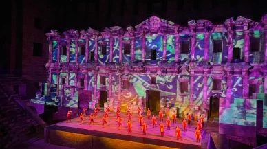 "Anadolu Ateşi" Aspendos'ta izleyiciyle buluştu