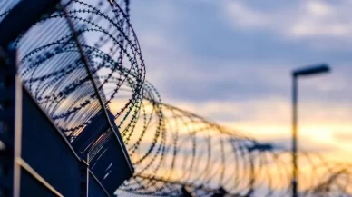 200'den fazla mahkum firar etti