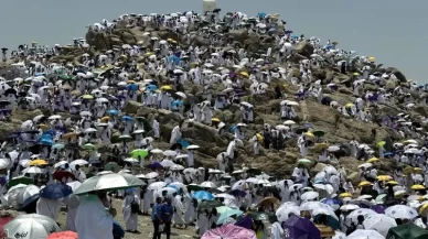 Hacı adayları Arafat yolcusu!