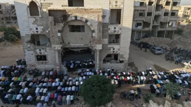 Suriye, yıllar sonra ilk kez özgürce saf tuttu