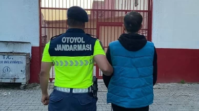 Kaçak göçmenlerin arasına saklanan kişi suç makinesi çıktı