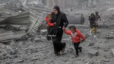 İngiltere'de anket şok etti: 'İsrail Gazze'de soykırım yapıyor!'