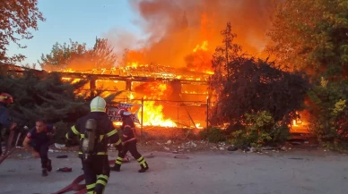 Sakarya'da kafede korkutan yangın
