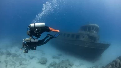 Engelli dalış rekortmeni, turistlere Türkiye'nin su altı güzelliklerini tanıtıyor