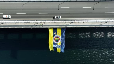 EuroLeague şampiyonu Fenerbahçe'nin bayrakları köprülerde dalgalanı