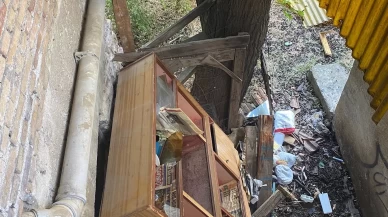 Burdur'da ahşap balkon çöktü: Anne ve kızı yaralandı