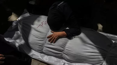 Katil İsrail'den acımasız hamle! Yardım almak isteyen Filistinlileri katletti