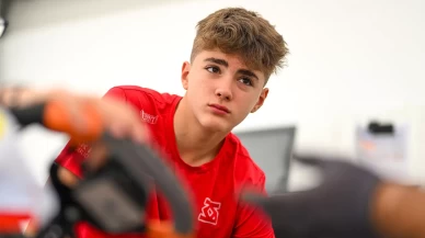 Genç Milli pilot Alp Aksoy'un hedefi podyum