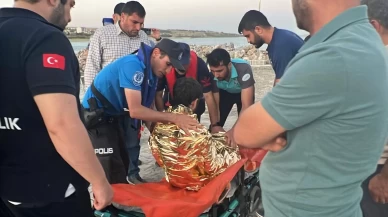 Van Gölü'nde akıntıya kapılan genç kurtarıldı