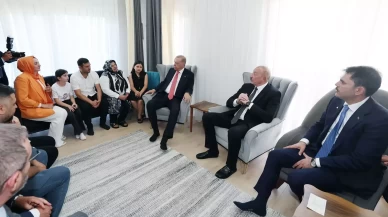 Cumhurbaşkanı Erdoğan ve Aliyev’den kalpleri ısıtan ziyaret! Depremzede ailenin evini ziyaret ettiler
