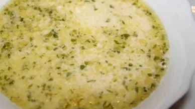 Sindirim dostu pirinçli ve sebzeli bebek çorbası tarifi