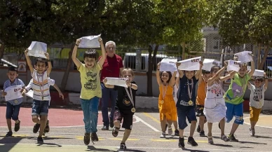 Okullarda zil tatil için çaldı