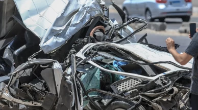 Mısır'da ticari araç ile tır çarpıştı: 19 ölü!