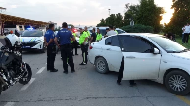 Drift atan sürücünün aracı bağlandı, ehliyetine el konuldu
